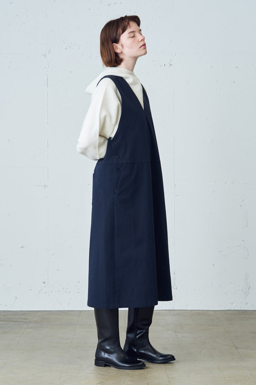 V neck jumper skirt